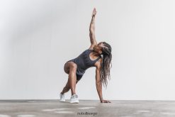 4T8N641054 racerback tank Nobull