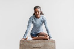 4T8N641152 lett teksturert langermet t-skjorte Nobull