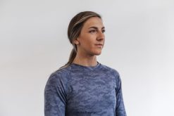 4T8N641154 lett teksturert langermet t-skjorte Nobull