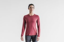 4T8N641162 langermet t-skjorte Nobull