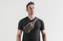 4T8N64494 liten crossbody-veske Nobull