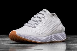 4T8N64574 hvit strikket løper Nobull